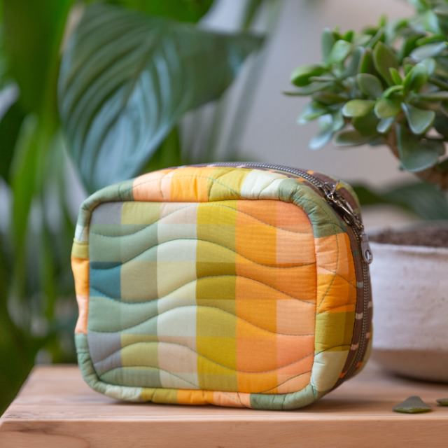 Art Gallery - Suzy Quilts - Slow Summer - Tiny Stripe in Driftwood