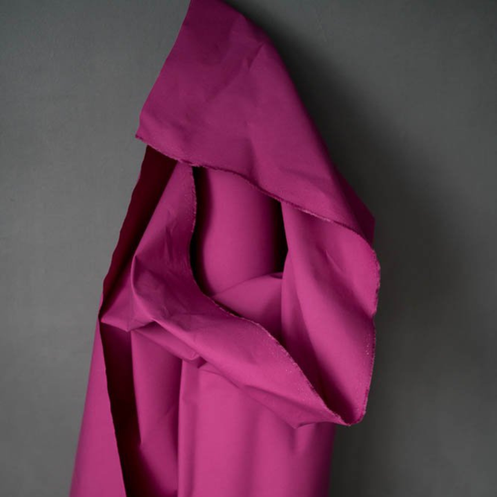 Dry Oilskin von Merchant &amp;amp; Mills in Magenta
