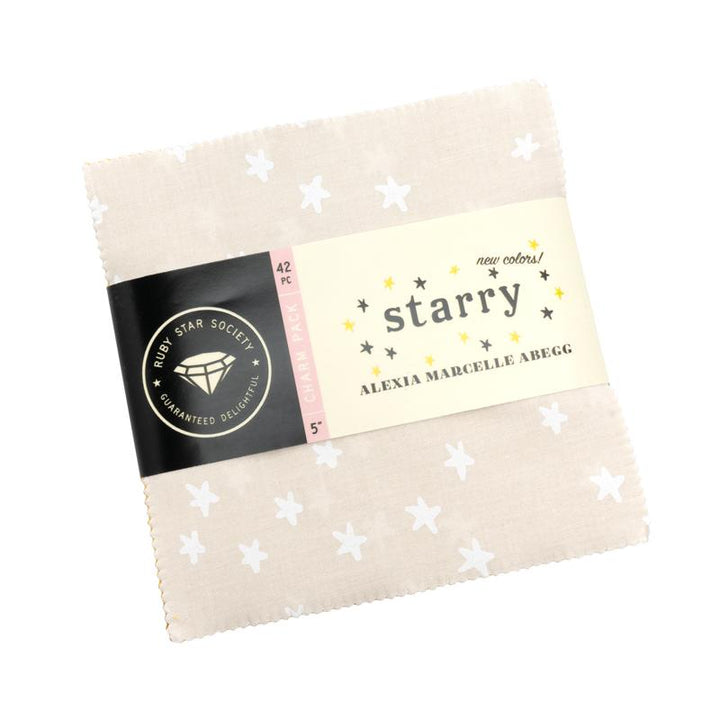 Ruby Star Society - Alexia Abegg - Starry - Charm Pack White Natural (42-teilig)