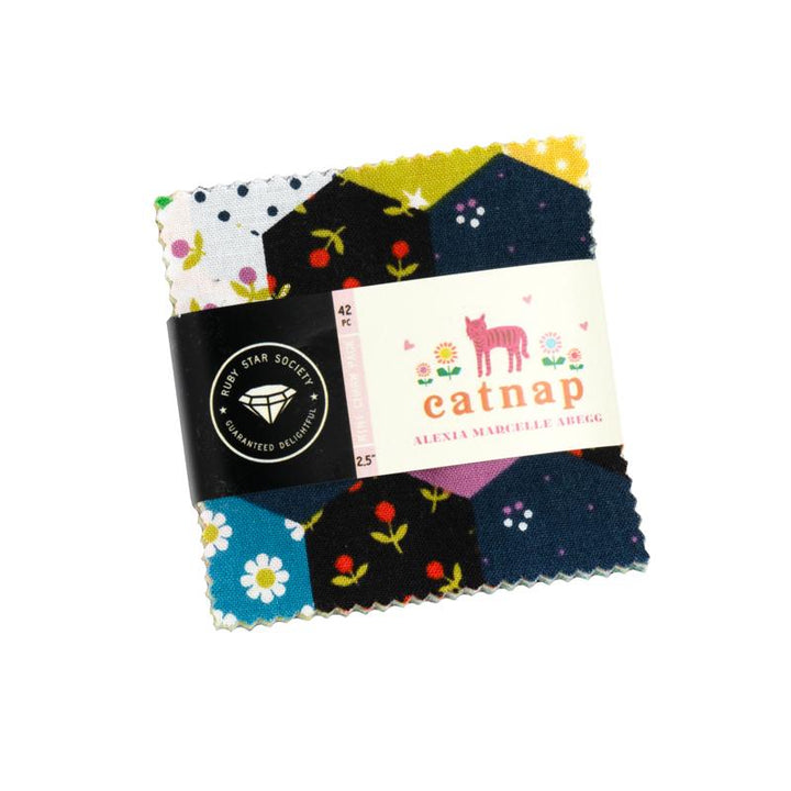 Ruby Star Society- Catnap - Mini Charm Pack (42-teilig)