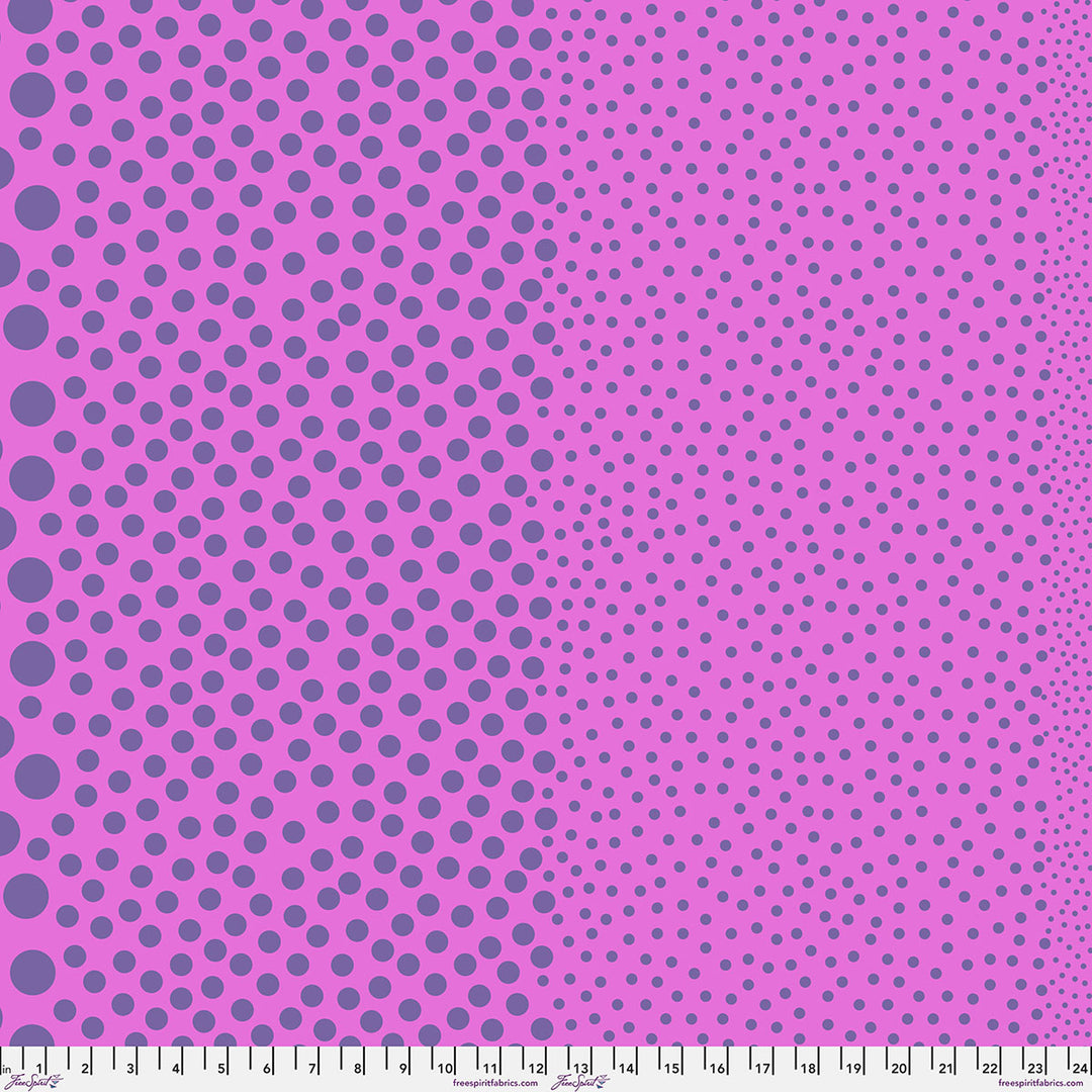 Vorbestellung - FreeSpirit - Tula Pink - Sticks and Stones - Stones in Grapecrush (Auslieferung März 2027)