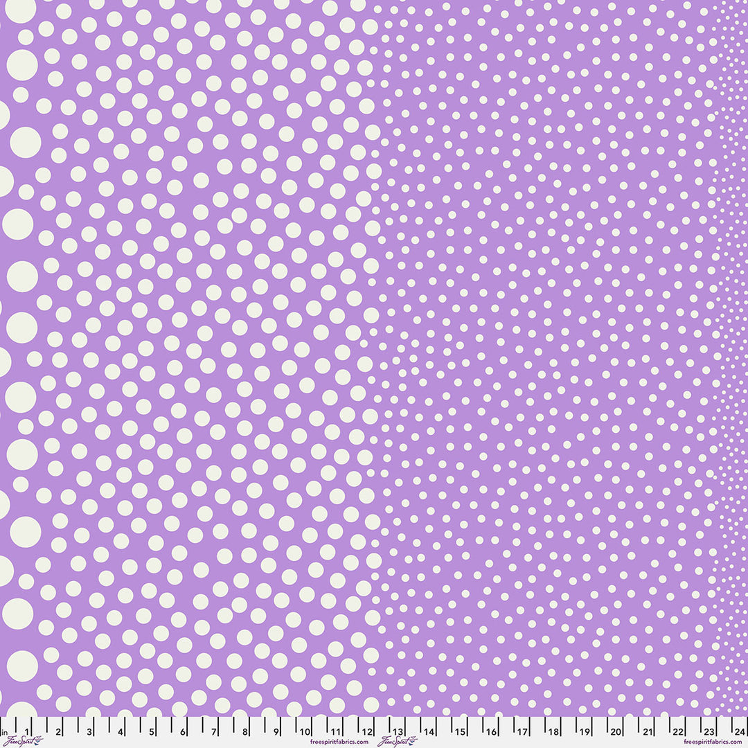 Vorbestellung - FreeSpirit - Tula Pink - Sticks and Stones - Stones in Lilaclily (Auslieferung März 2027)