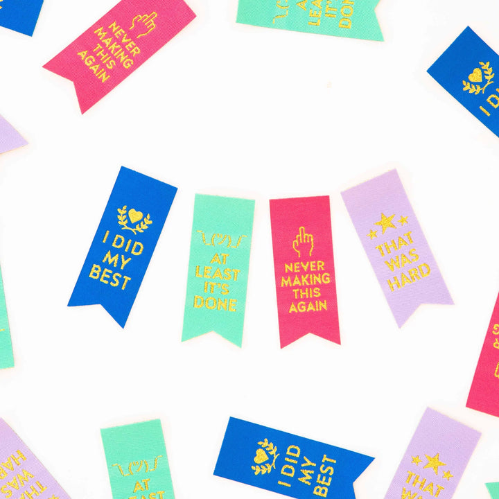 Webetiketten von Sarah Hearts: Sarcastic Award Ribbon