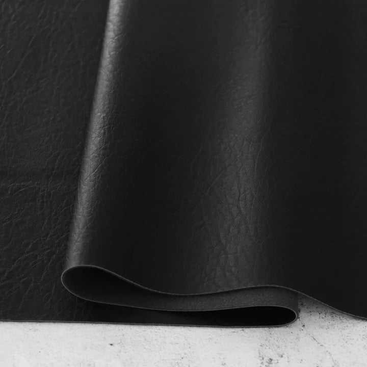 Kunstleder in Black / Schwarz