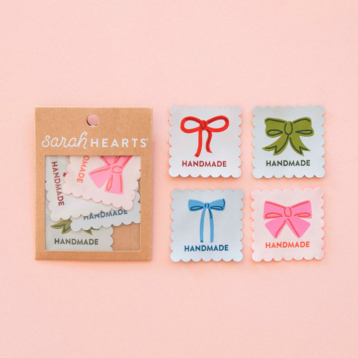 Webetiketten von Sarah Hearts: Bows Handmade Multipack (4 Stück)