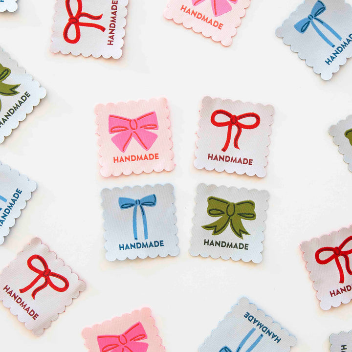 Webetiketten von Sarah Hearts: Bows Handmade Multipack (4 Stück)