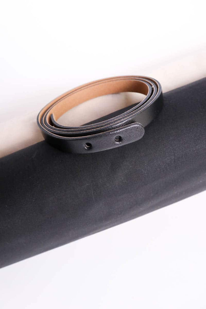 Miyako - Echtlederriemen Cross-Body in Schwarz