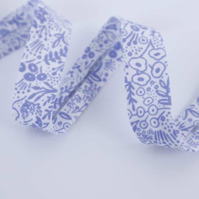 Schrägband Rifle Paper Co. Basic Tapestry Lace in Periwickle 20mm