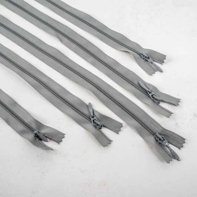 5-er Set hochwertige Kunststoff-Reißverschlüsse 50 cm Galactic Grey