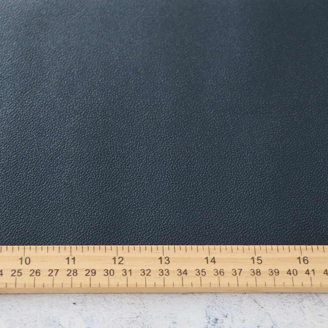 Kunstleder Pebble in Navy / Dunkelblau