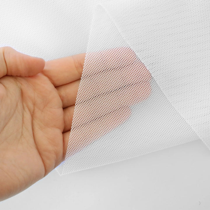 Feines Mesh in Weiß
