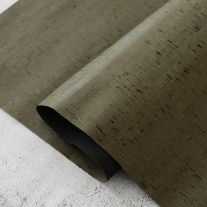 Kork-Zuschnitt in Grove Rustic / Jagdgrün ca. 32 cm x 65 cm