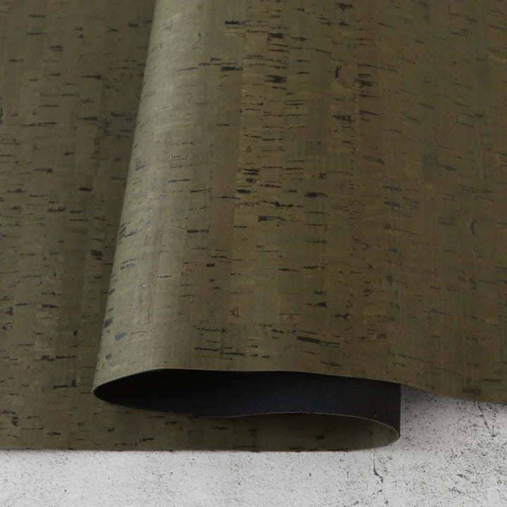 Kork-Zuschnitt in Grove Rustic / Jagdgrün ca. 32 cm x 65 cm
