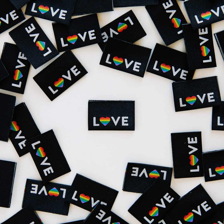 Webetiketten von Sarah Hearts: Love Pride Heart (8 Stück)