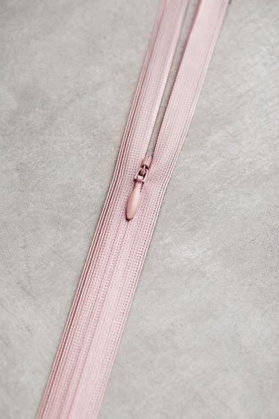 MeetMILK - nahtverdeckter Reißverschluss - Invisible Zipper 60cm in Powder Pink