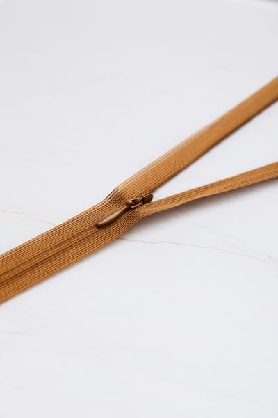 Mind the Maker - nahtverdeckter Reißverschluss - Invisible Zipper 60cm in Gold