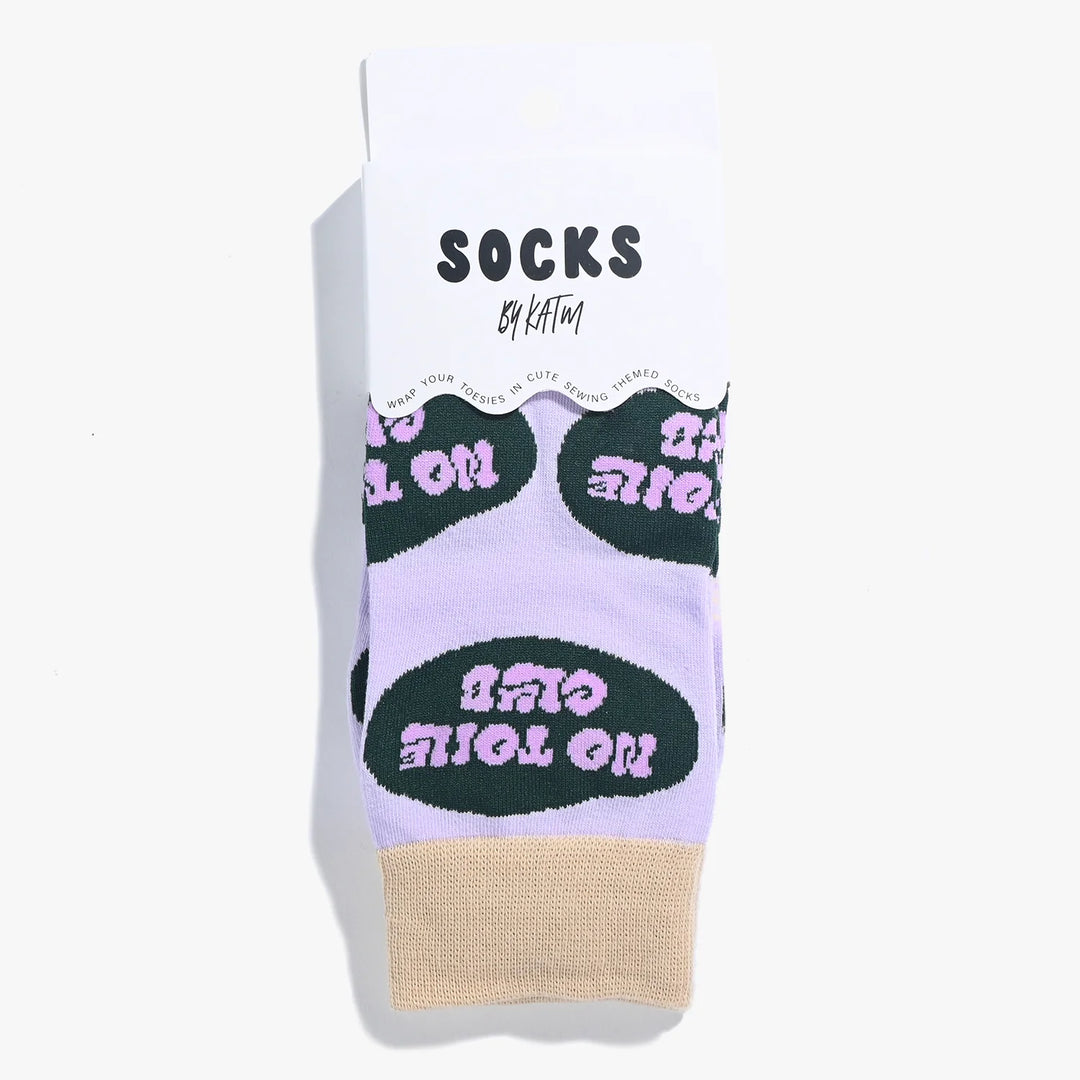Socken von Kylie and the Machine: No Toile Club (Universalgröße)