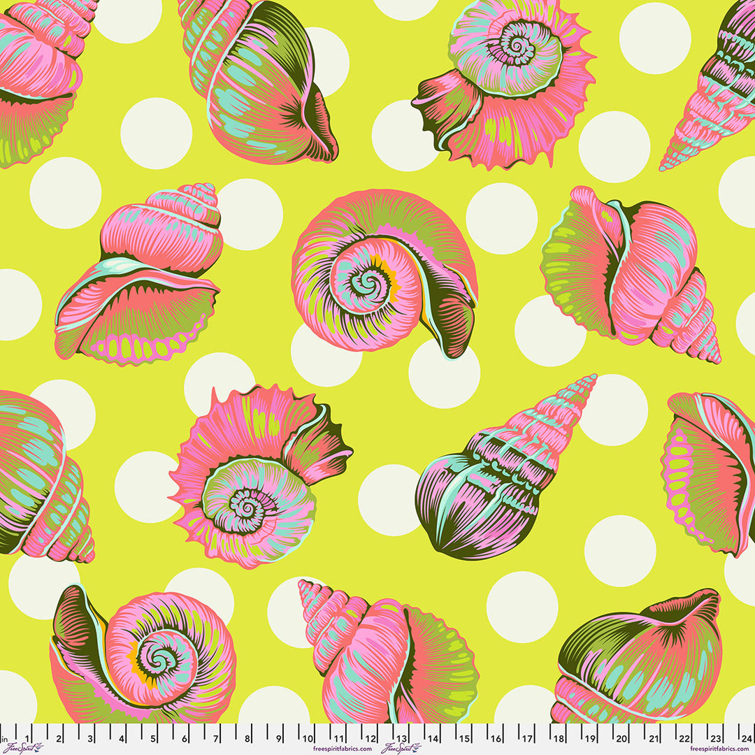 Tula Pink - Floral Reef - Big Shelly in Seagrass (extrabreiter Rückseitenstoff)