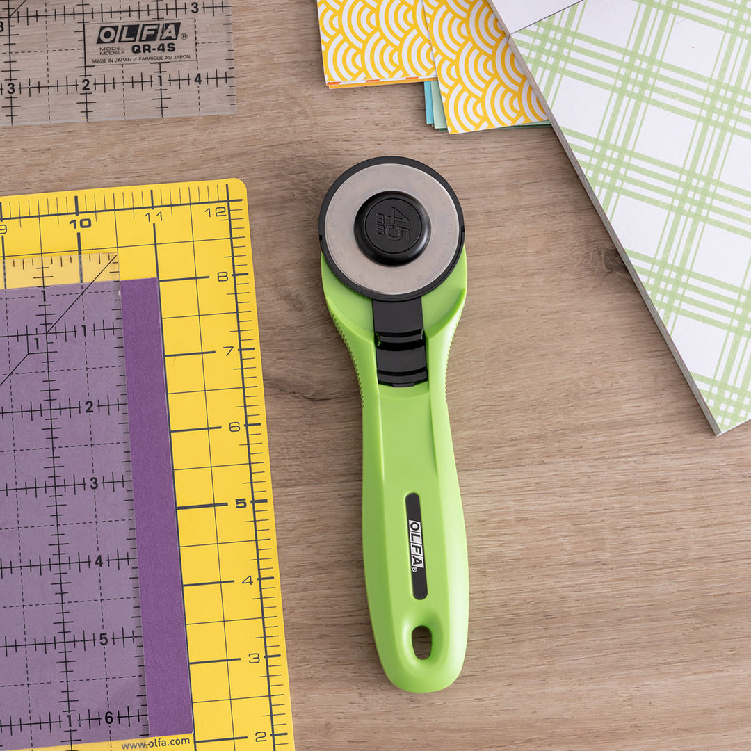 Rollschneider Olfa Splash 45mm in Lime