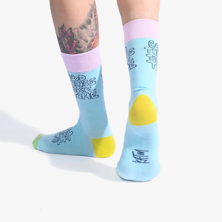 Socken von Kylie and the Machine: Good things take time (Universalgröße)
