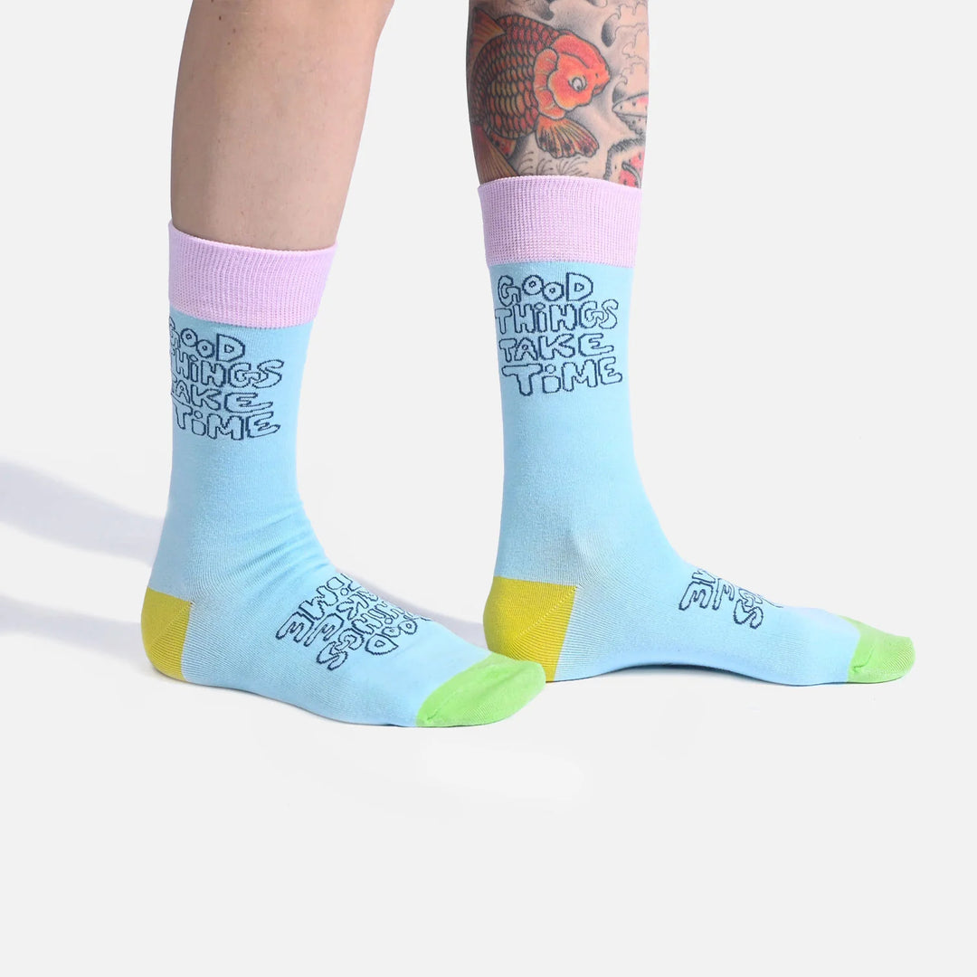Socken von Kylie and the Machine: Good things take time (Universalgröße)