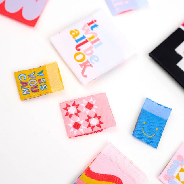 Webetiketten von Renaissance Ribbons Inc: Playful (8 Stück)