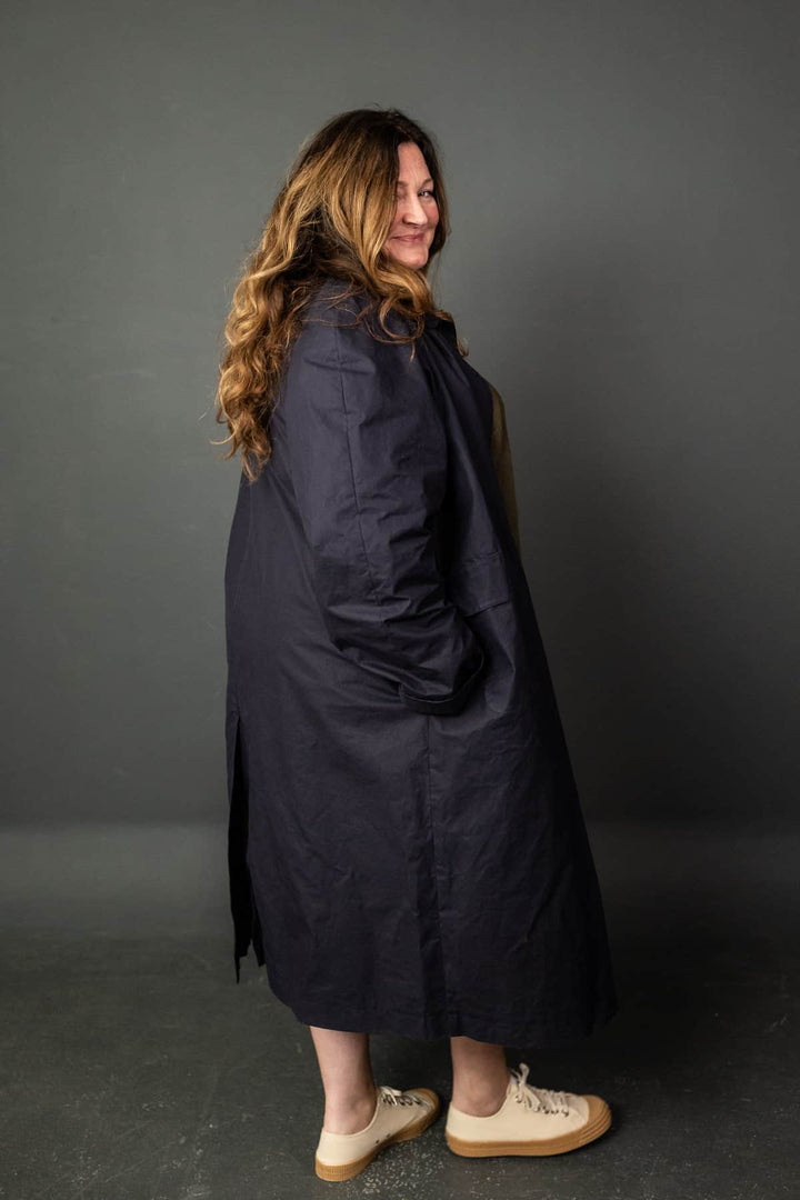 Dry Oilskin von Merchant &amp;amp; Mills in Dark Indigo
