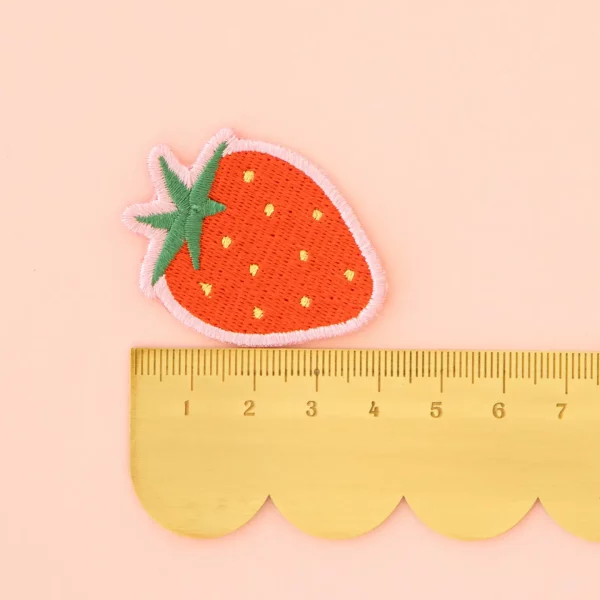 Patches von Sarah Hearts: Strawberry – Bild 3