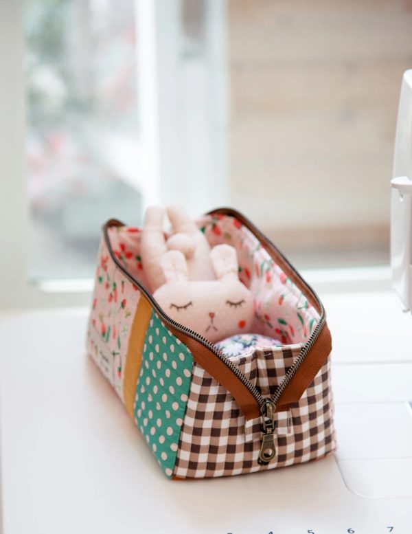 Schnittmuster Tasche "Open Up Box Pouch" von Sewing Illustration (englisch) – Bild 6