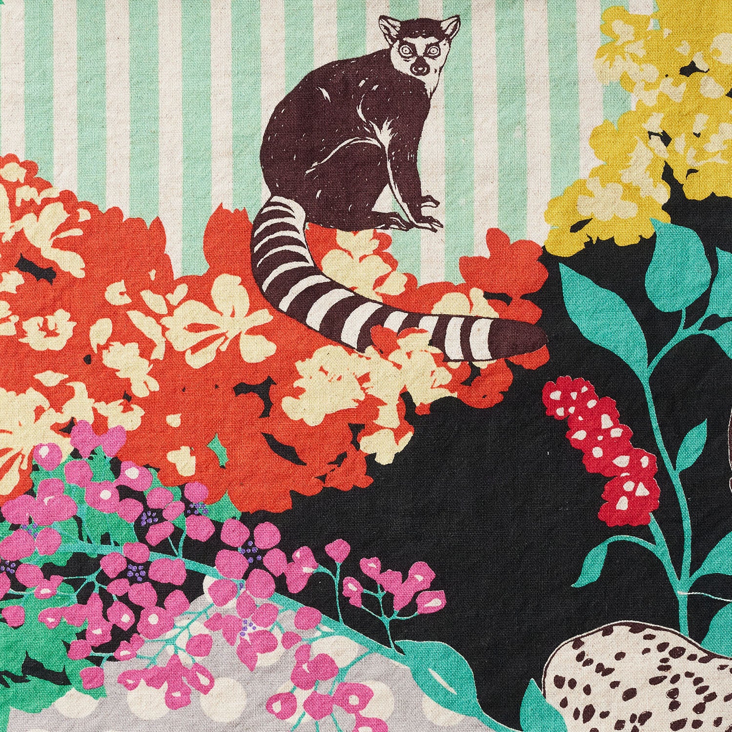 Kokka – Echino - Hide Cotton Linen Canvas in Red – Bild 7