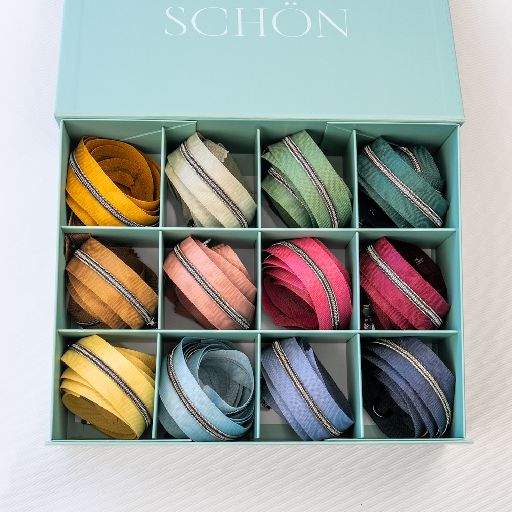 Box mit 24 Premium-Reißverschlüssen Farbe "Herbsttöne in Gunmetal"